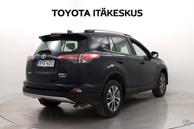 Toyota RAV4 5