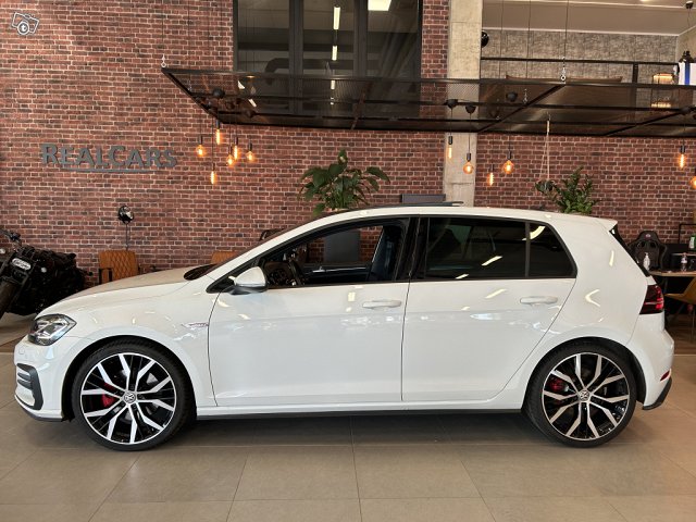 Volkswagen Golf 2