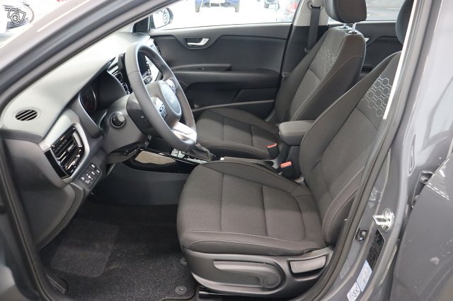 Kia RIO 11