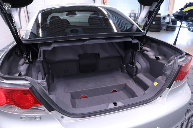 Volvo C70 18