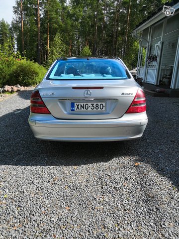 Mercedes-Benz E-sarja 1