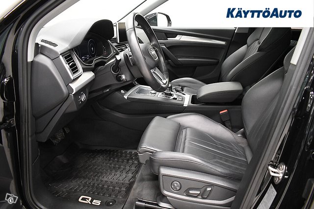 AUDI Q5 4