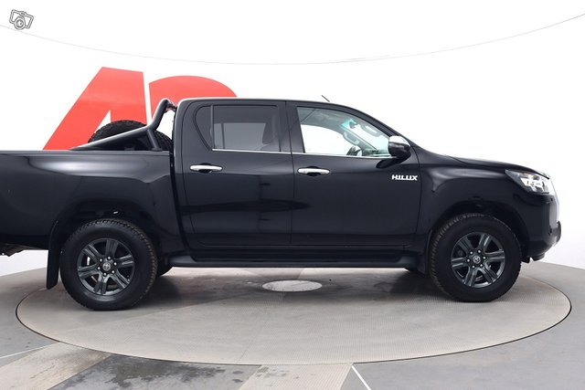 Toyota Hilux 7