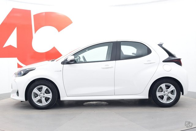 Toyota Yaris 2