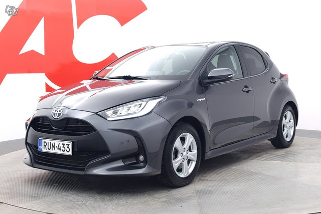 Toyota Yaris 1