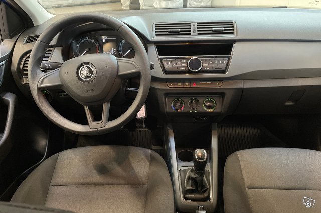 SKODA FABIA 9