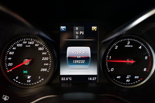 Mercedes-Benz C 4