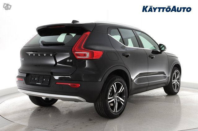 Volvo XC40 4