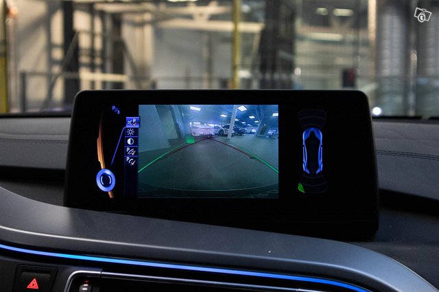 BMW I8 17