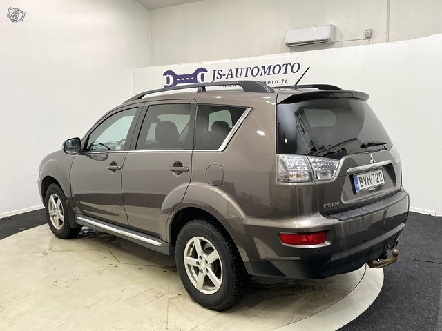 Mitsubishi Outlander 5