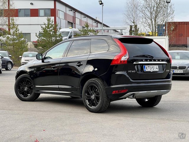 Volvo XC60 4