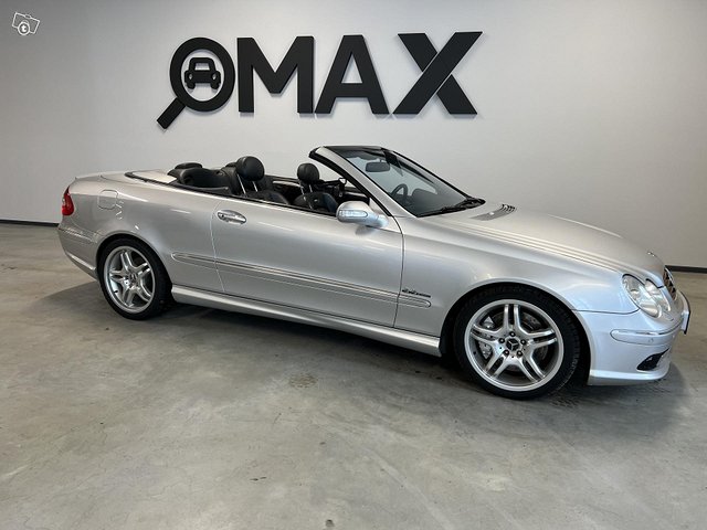 Mercedes-Benz CLK 55 AMG 3