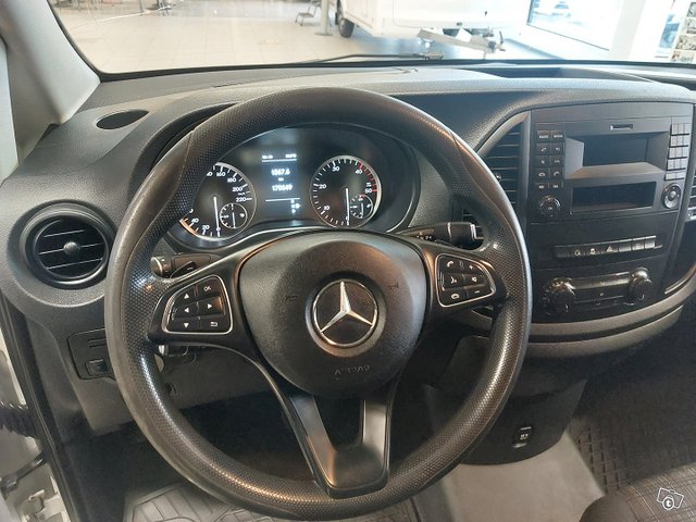 Mercedes-Benz Vito 11