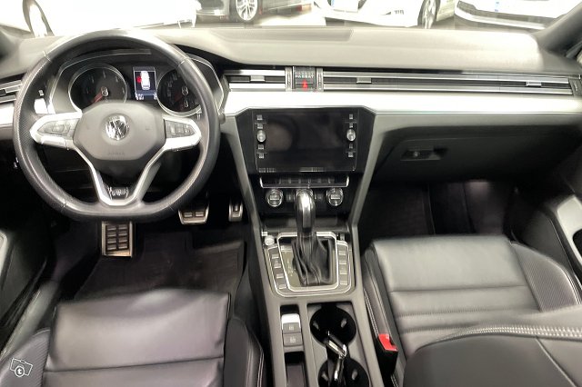 VOLKSWAGEN PASSAT 10