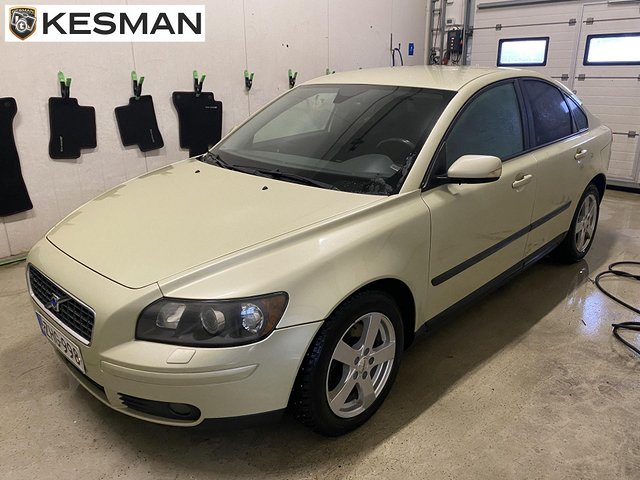 Volvo S40
