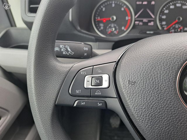 Volkswagen Crafter 13