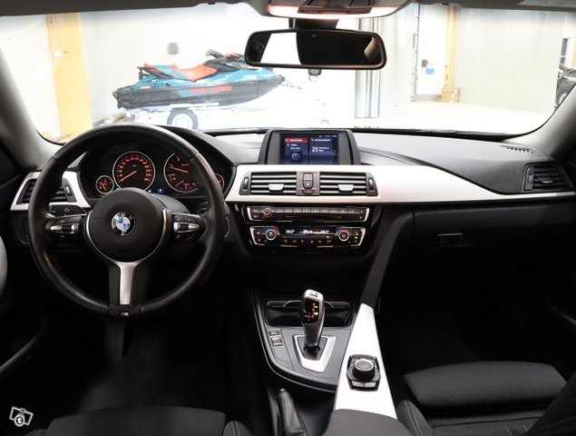 BMW 418 13