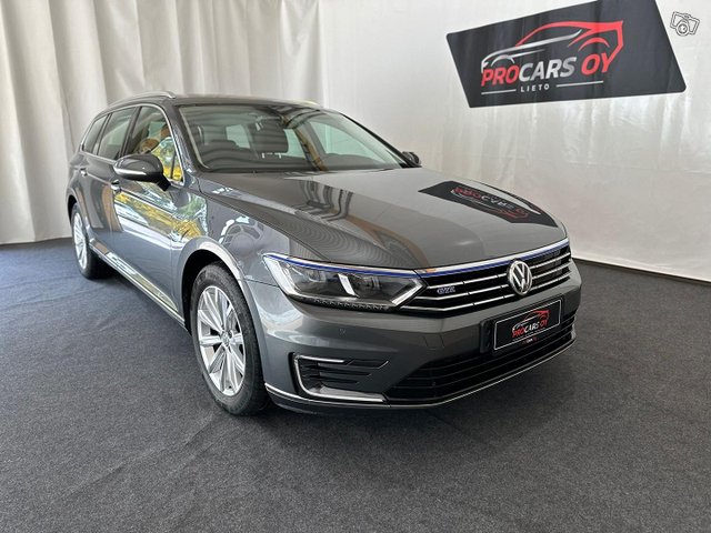 Volkswagen Passat, kuva 1
