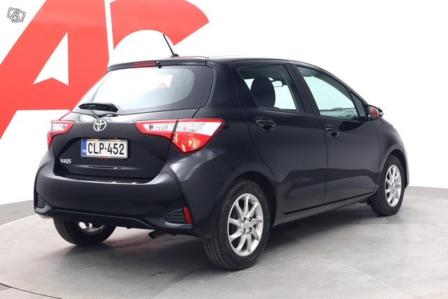 Toyota Yaris 5