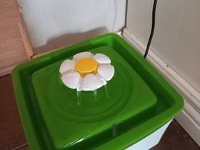 Kissan vesiautomaatti, Kissojen tarvikkeet, Lemmikkieläimet, Seinäjoki, Tori.fi Kissan vesiautomaatti, Kissojen tarvikkeet, Lemmikkieläimet, Seinäjoki, Tori.fi