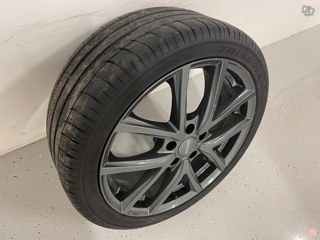 Mercedes-Benz C 23