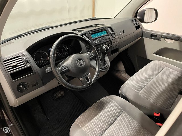 Volkswagen Transporter 11