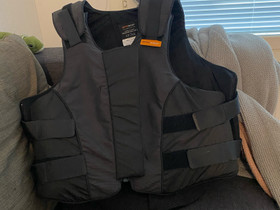 KÄYTTÄMÄTÖN airowear turvaliivi, Muut hevostarvikkeet, Hevoset ja hevosurheilu, Kotka, Tori.fi KÄYTTÄMÄTÖN airowear turvaliivi, Muut hevostarvikkeet, Hevoset ja hevosurheilu, Kotka, Tori.fi