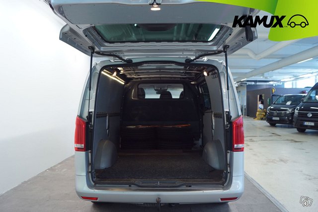 Mercedes-Benz Vito 19