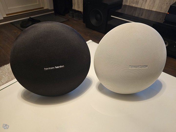 2 KPL Harman Kardon Onyx Studio 4, ...