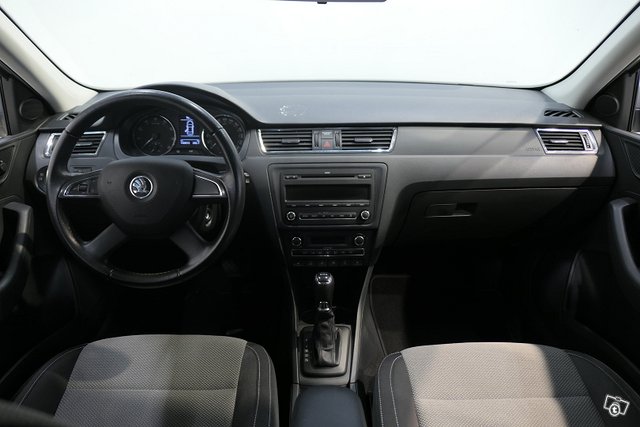 Skoda Rapid 11