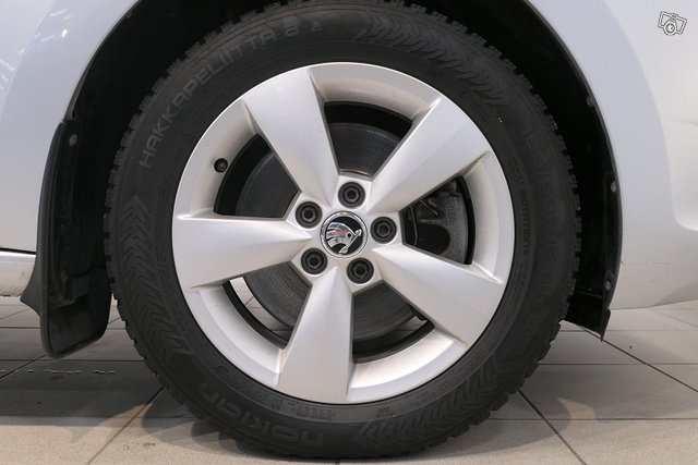 Skoda Rapid 21