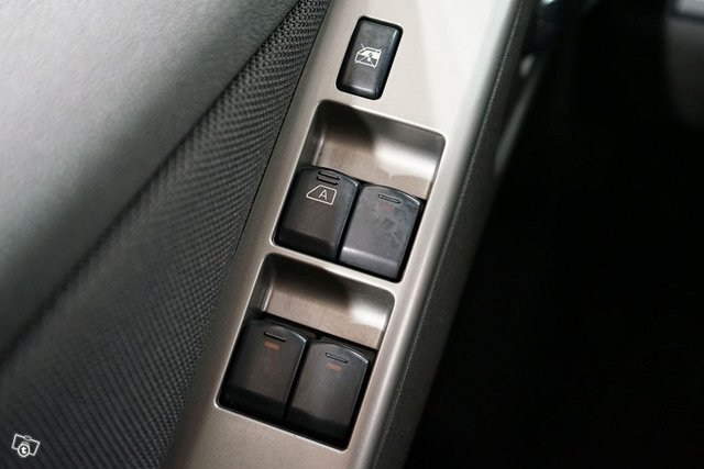 Nissan Pathfinder 22