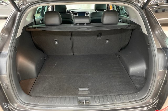 HYUNDAI TUCSON 8