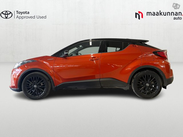 TOYOTA C-HR 2