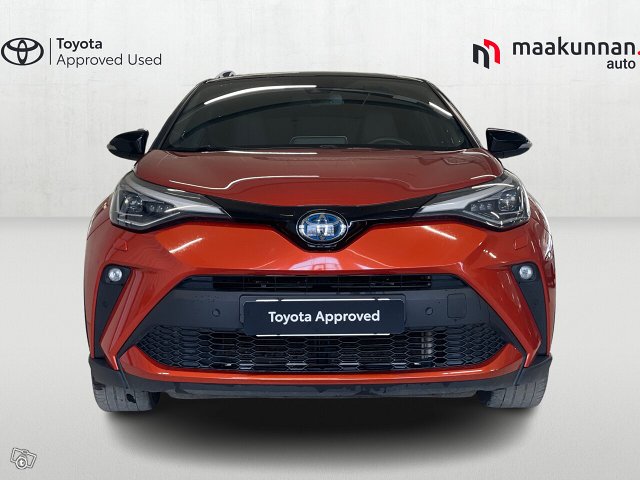 TOYOTA C-HR 7