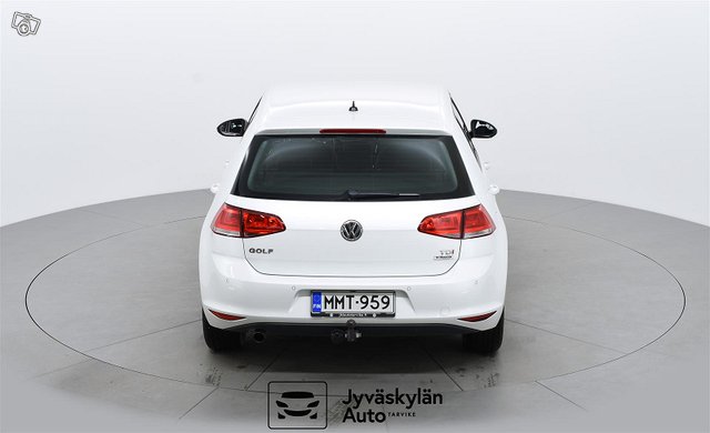 VOLKSWAGEN Golf 6