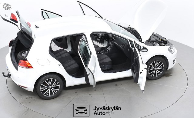 VOLKSWAGEN Golf 11
