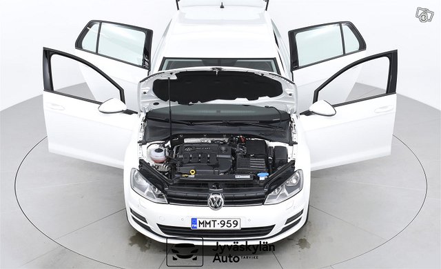 VOLKSWAGEN Golf 12
