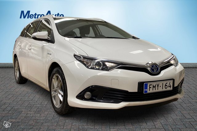 TOYOTA AURIS 3