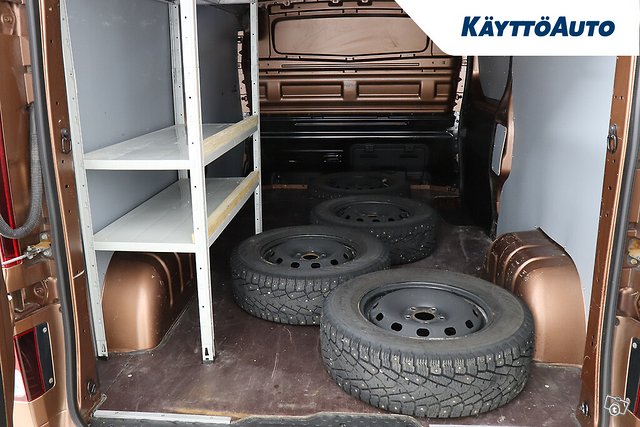 RENAULT Trafic 8