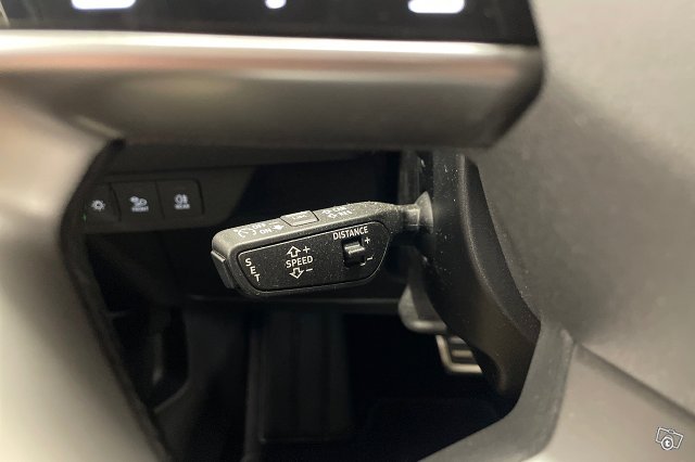 AUDI Q4 E-tron 21