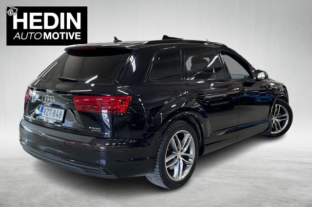 AUDI Q7 3
