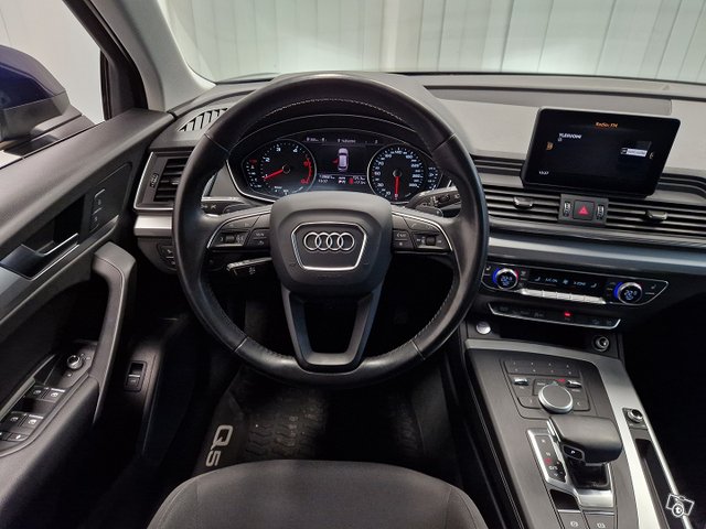 Audi Q5 4