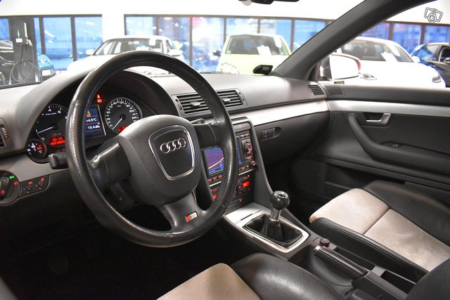 Audi S4 10