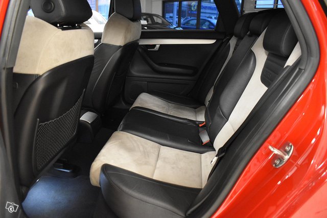 Audi S4 12