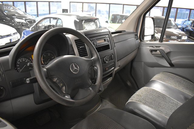 Mercedes-Benz Sprinter 10