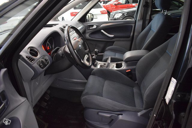Ford S-Max 15