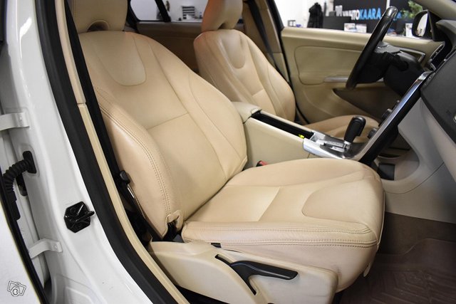 Volvo S60 15