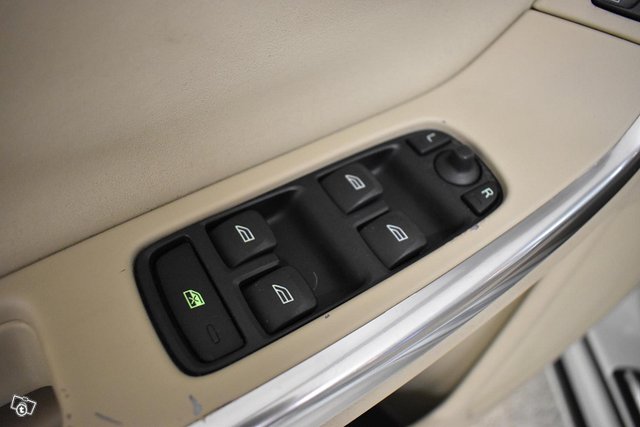 Volvo S60 17