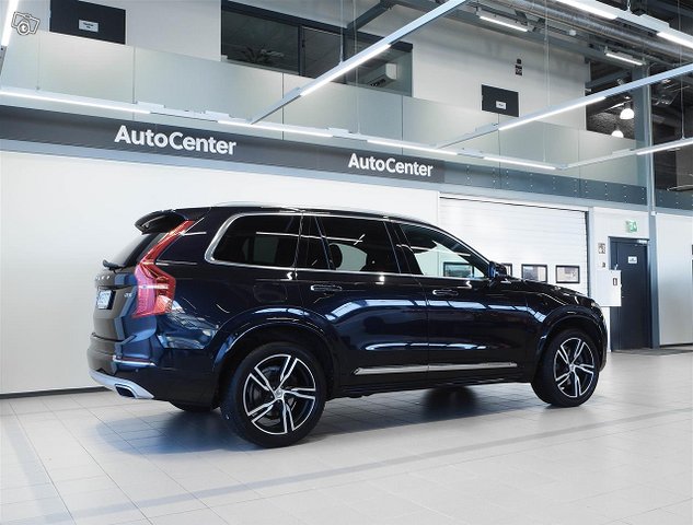 Volvo XC90 4